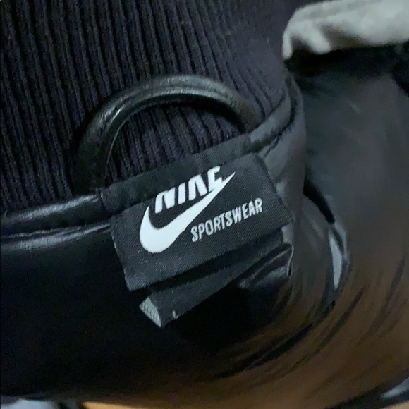 Jacket - Picture 6 of 6